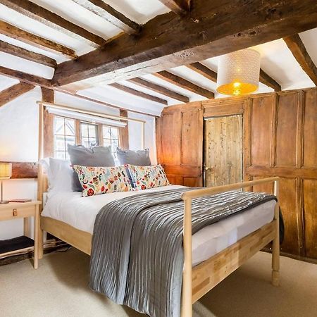 Villa 3 Masons Court The Oldest House In Stratford Upon Avon, Warwickshire. Exterior foto